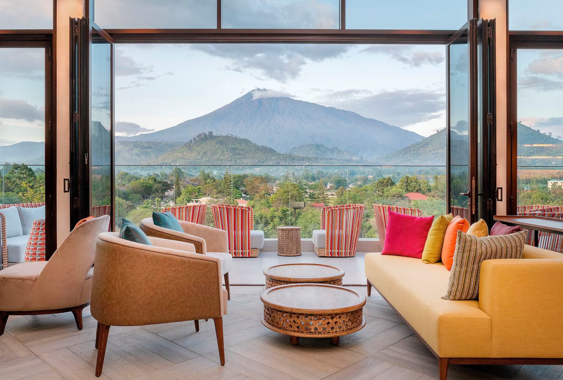 gran-meliC3A1-arusha-lounge-1