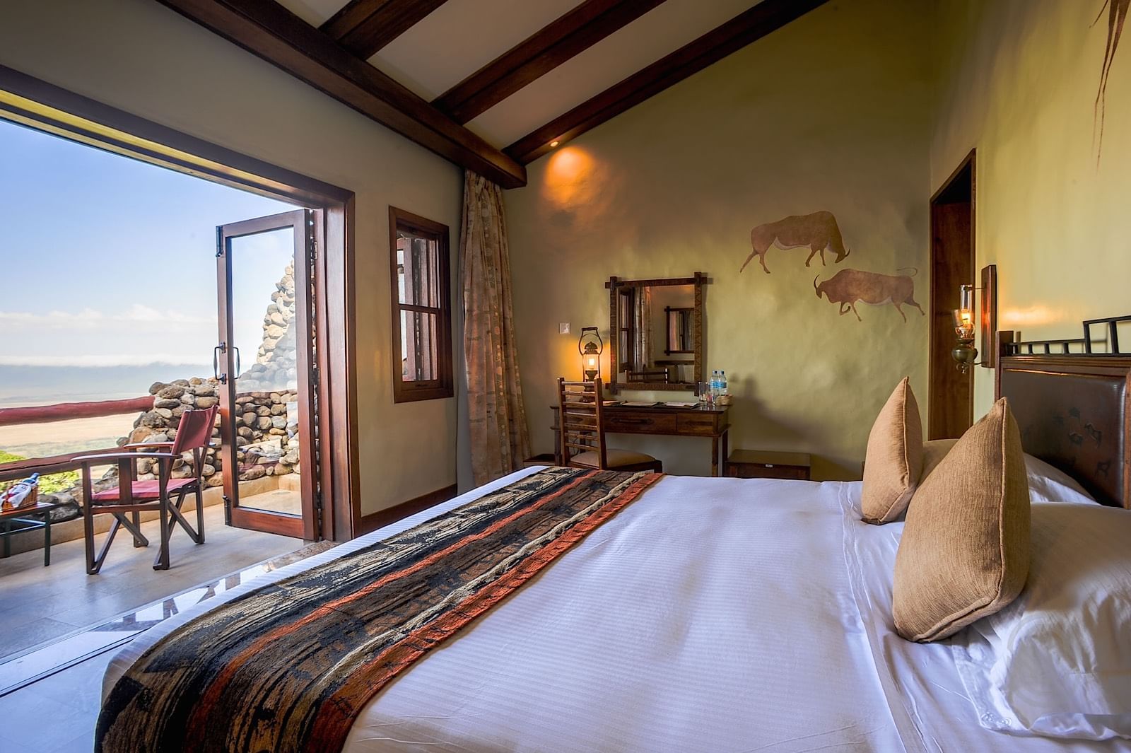 standard-room-at-ngorongoro-serena-2